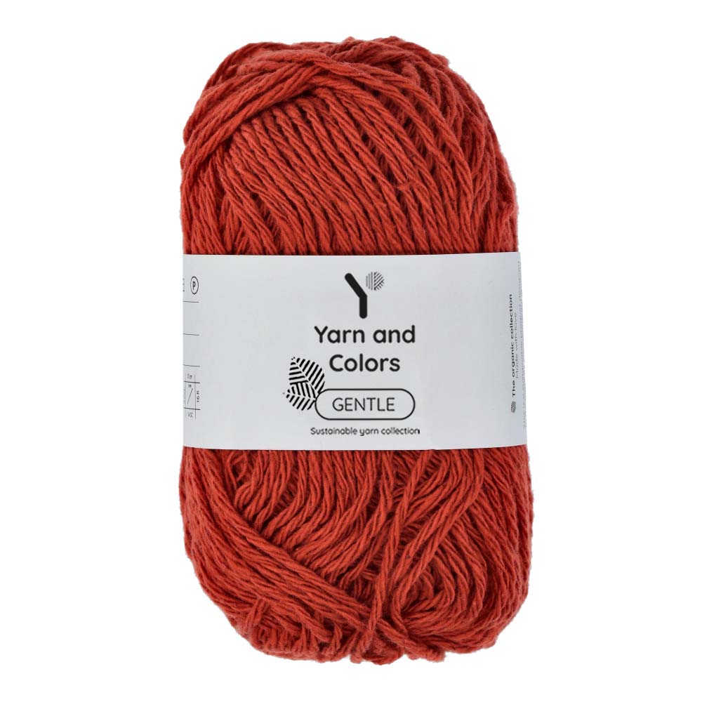 Yarn and Colors Gentle 024 Chestnut - bol garen in deze kleur