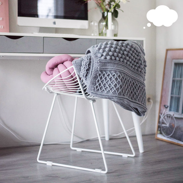 Gehaaktlichtgrijs — gemaakt met Yarn and Colors Happy