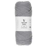 Yarn and Colors Joy 096 Shark Grey - bol garen in deze kleur