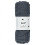 Yarn and Colors Joy 098 Graphite - bol garen in deze kleur