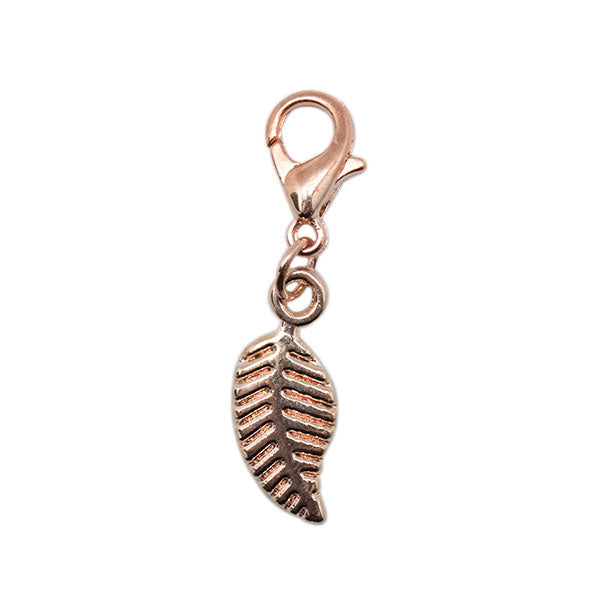 Yarn and colors charm leaf rose — gemaakt met Yarn and Colors Leaf Charm