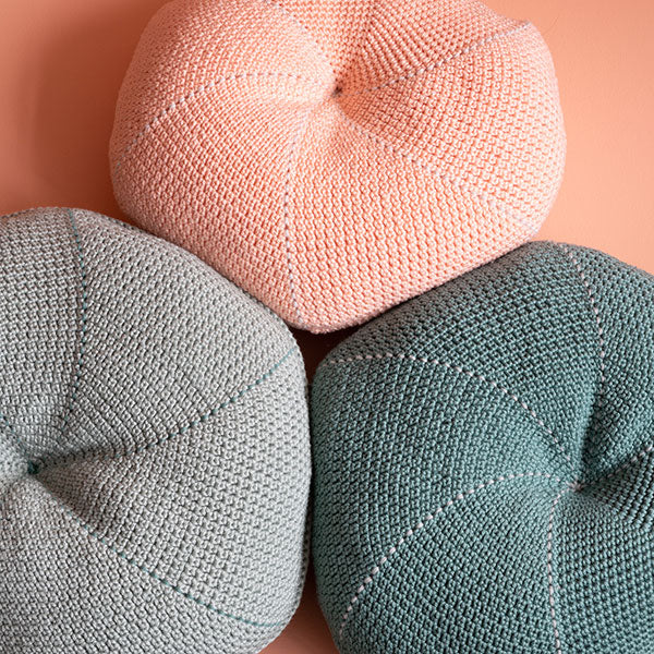 Yarn and Colors Leaf Cushion Haakpakket (5)