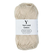 Yarn and Colors Must-have 003 Ecru - bol garen in deze kleur