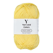 Yarn and Colors Must-have 011 Golden Glow - bol garen in deze kleur