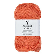 Yarn and Colors Must-have 018 Bronze - bol garen in deze kleur