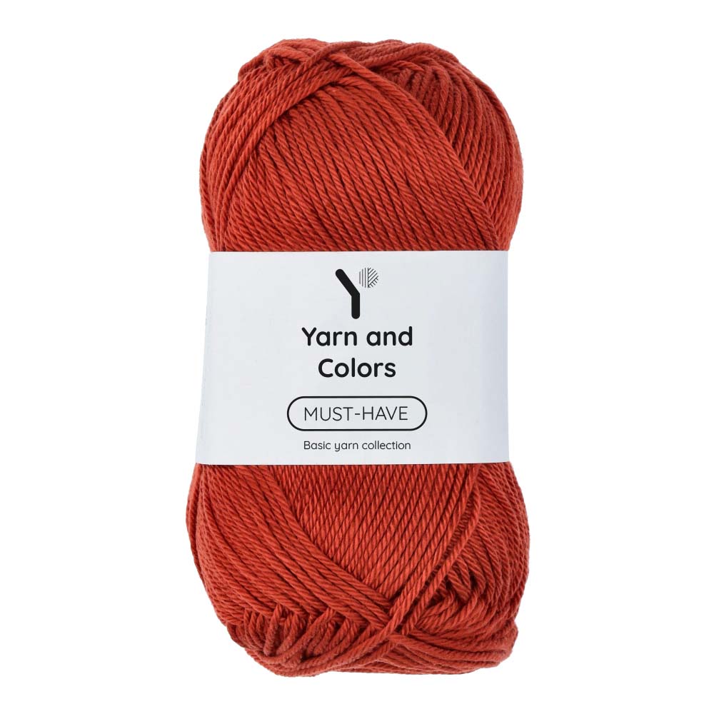 Yarn and Colors Must-have 024 Chestnut - bol garen in deze kleur