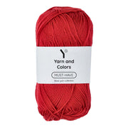Yarn and Colors Must-have 030 Red Wine - bol garen in deze kleur