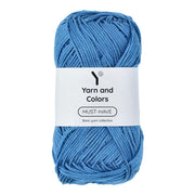 Yarn and Colors Must-have 067 Pacific Blue - bol garen in deze kleur