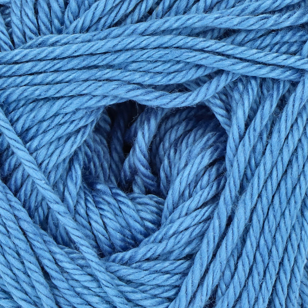 Yarn and Colors Must-have 067 Pacific Blue (2)
