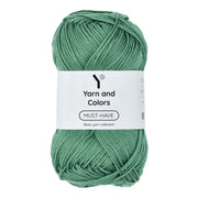 Yarn and Colors Must-have 079 Aventurine - bol garen in deze kleur