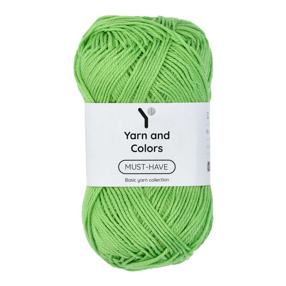 Yarn and Colors Must-have 082 Grass - bol garen in deze kleur
