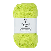 Yarn and Colors Must-have 084 Pistachio - bol garen in deze kleur