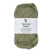 Yarn and Colors Must-have 090 Olive - bol garen in deze kleur