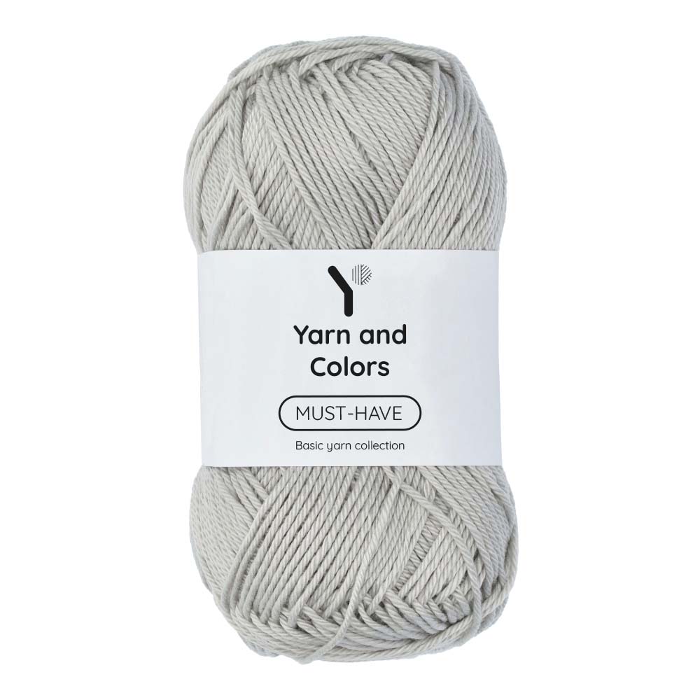 Yarn and Colors Must-have 094 Silver - bol garen in deze kleur