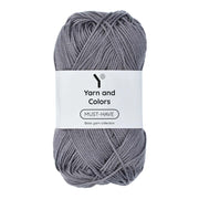 Yarn and Colors Must-have 097 Shadow - bol garen in deze kleur