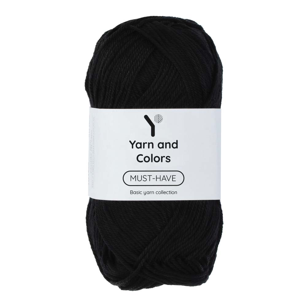 Yarn and Colors Must-have 100 Black - bol garen in deze kleur
