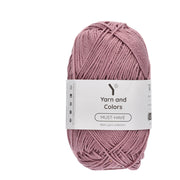 Yarn and Colors Must-have 113 Foxglove - bol garen in deze kleur