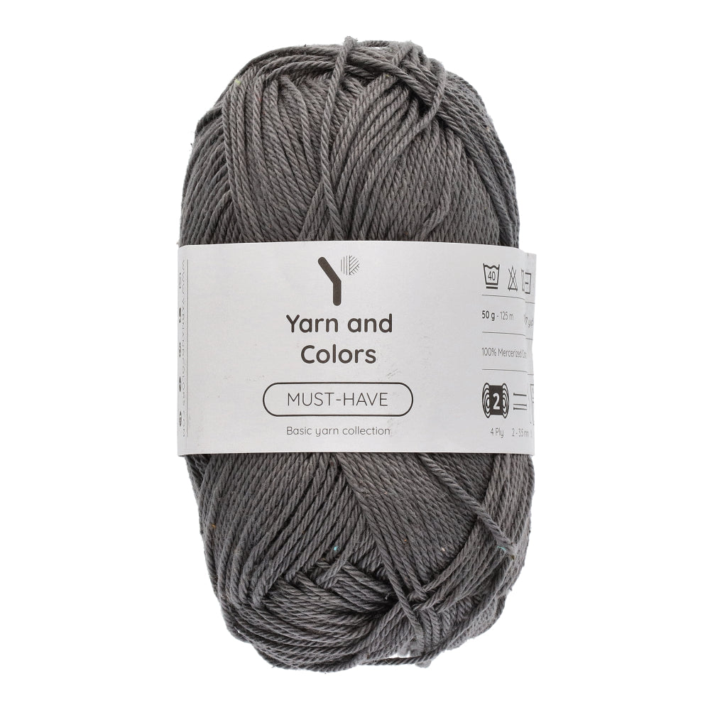 Yarn and Colors Must-have 125 Titanium - bol garen in deze kleur