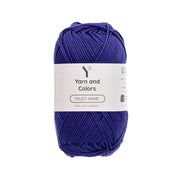 Yarn and Colors Must-have 135 Cosmic - bol garen in deze kleur