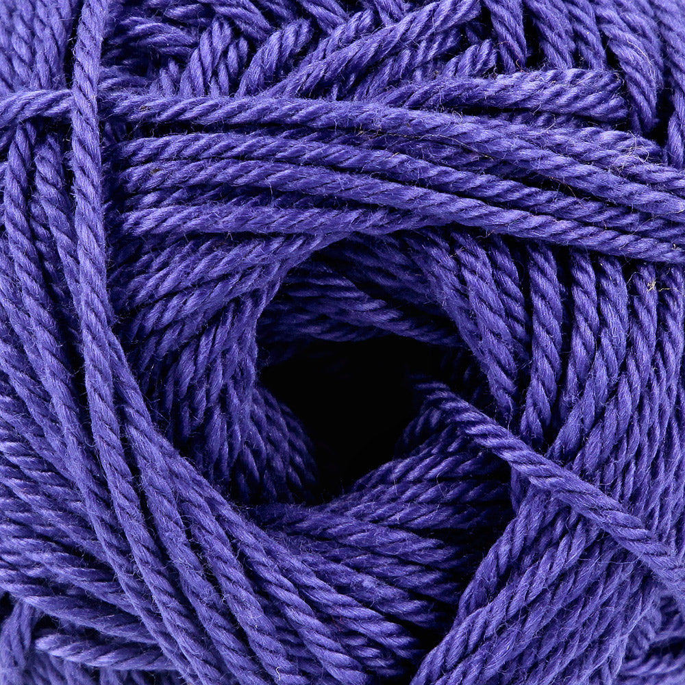 Yarn and Colors Must-have