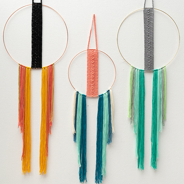Yarn and Colors Must-Have Boho Wall Hanging Booklet