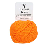 Yarn and Colors Must-have Minis 020 Orange - bol garen in deze kleur