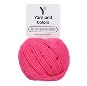 Yarn and Colors Must-have Minis 035 Girly Pink - bol garen in deze kleur
