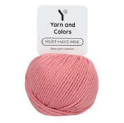 Yarn and Colors Must-have Minis 047 Old Pink - bol garen in deze kleur