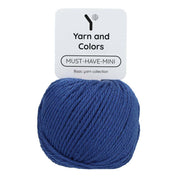Yarn and Colors Must-have Minis 060 Navy Blue - bol garen in deze kleur