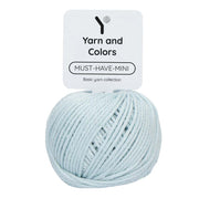 Yarn and Colors Must-have Minis 063 Ice Blue - bol garen in deze kleur