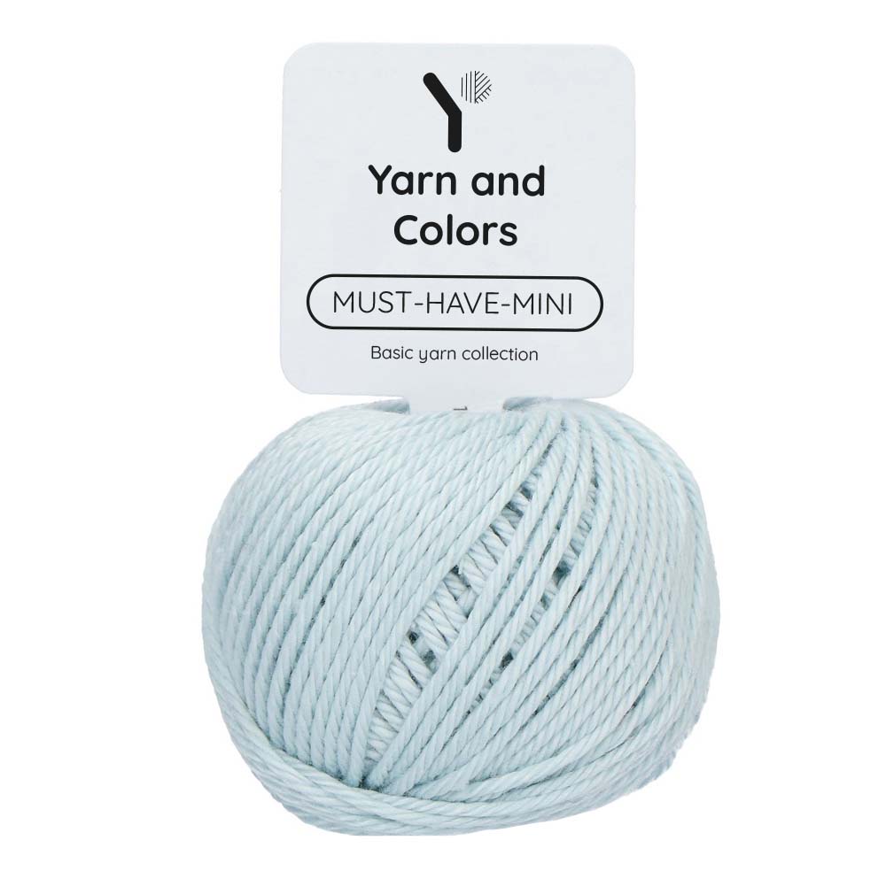 Yarn and Colors Must-have Minis 063 Ice Blue - bol garen in deze kleur