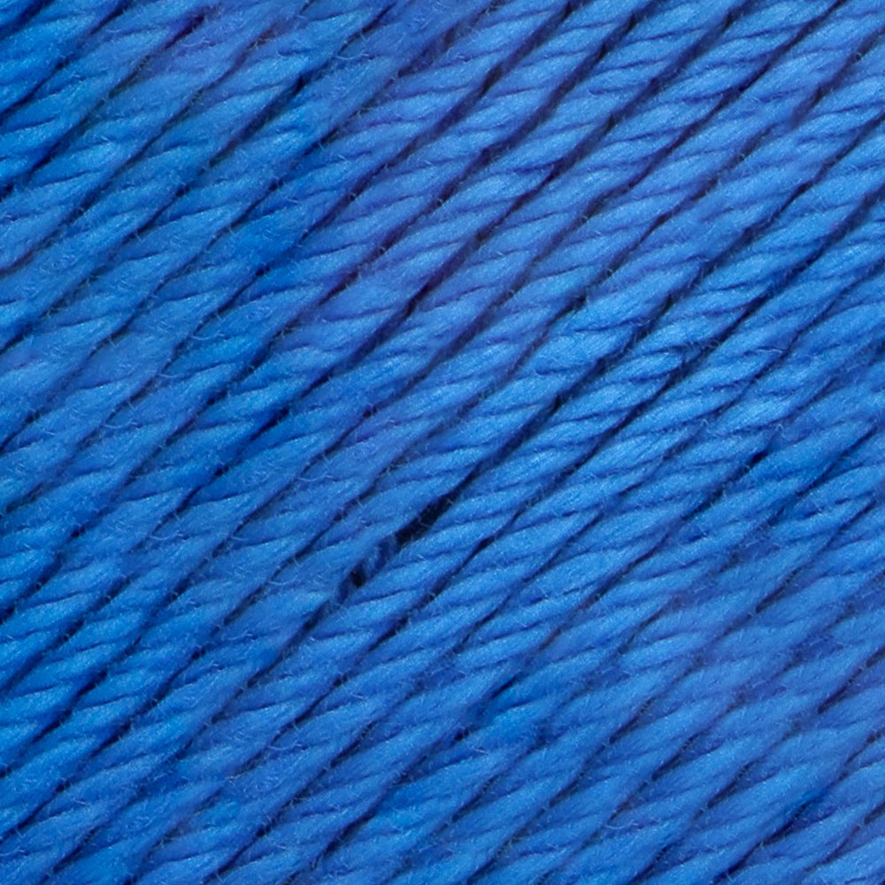 Must have minis sapphire — gemaakt met Yarn and Colors Must-have Minis