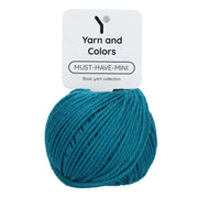 Yarn and Colors Must-have Minis 070 Petroleum - bol garen in deze kleur