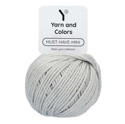 Yarn and Colors Must-have Minis 094 Silver - bol garen in deze kleur