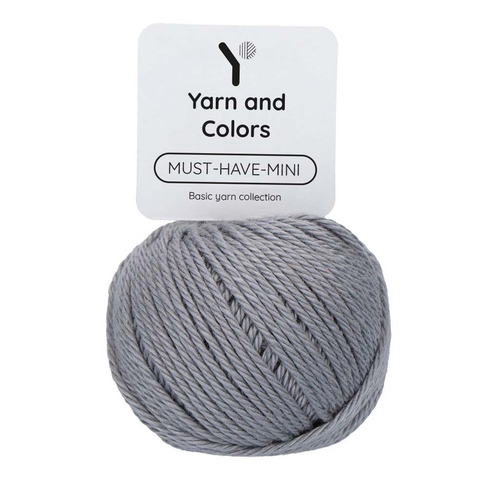 Yarn and Colors Must-have Minis 096 Shark Grey - bol garen in deze kleur