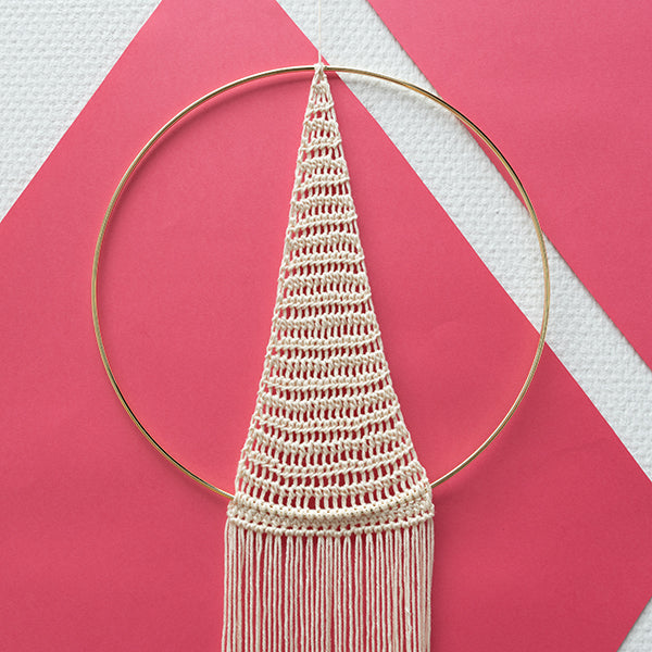 Yarn and Colors Must-Have Triangle Wall Hanging Booklet (4)