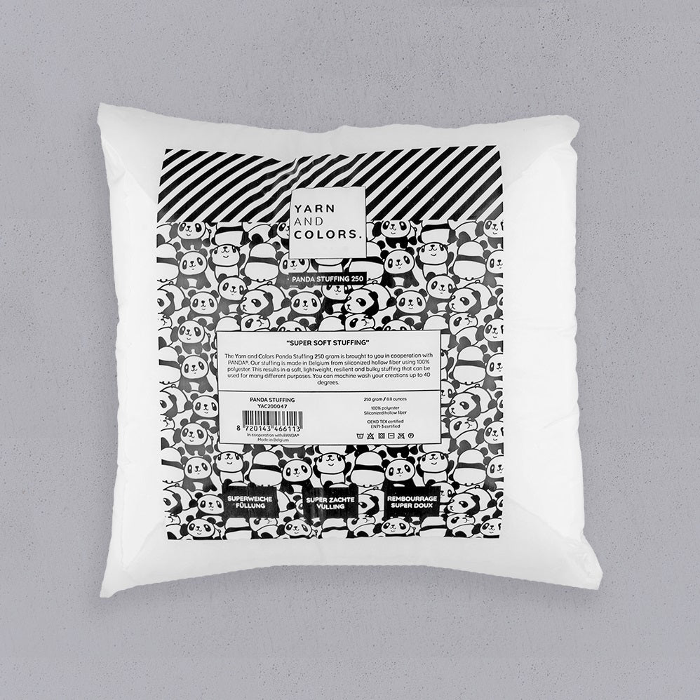 Panda stuffing — gemaakt met Yarn and Colors Panda Vulling