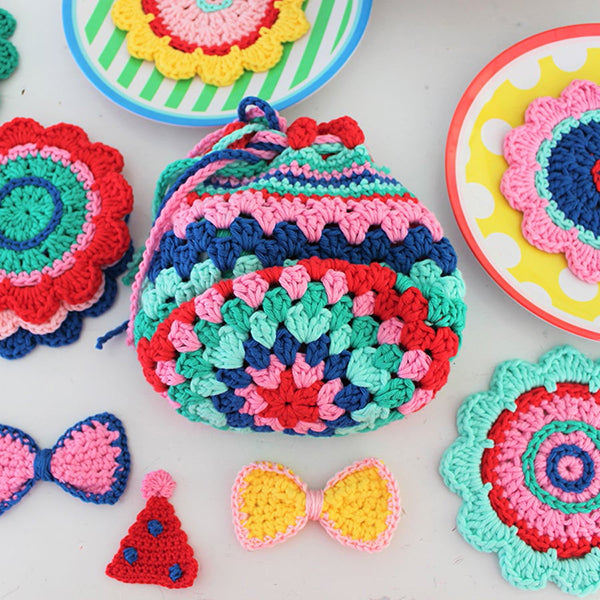 Party kit — gemaakt met Yarn and Colors Party Kit Haakpakket