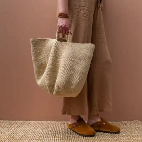 Yarn and colors slouchy pouch — gemaakt met Yarn and Colors Slouchy Pouch Haakpakket