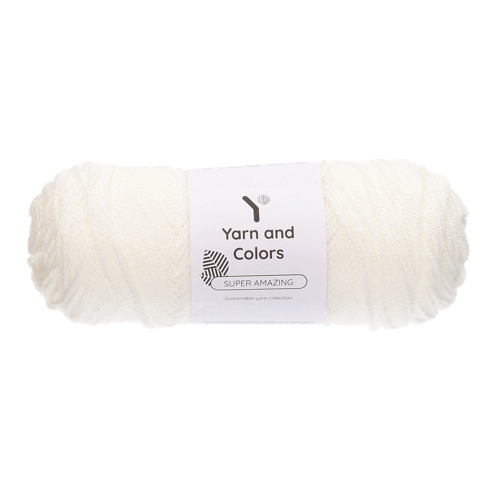 Yarn and Colors Super Amazing 001 White - bol garen in deze kleur