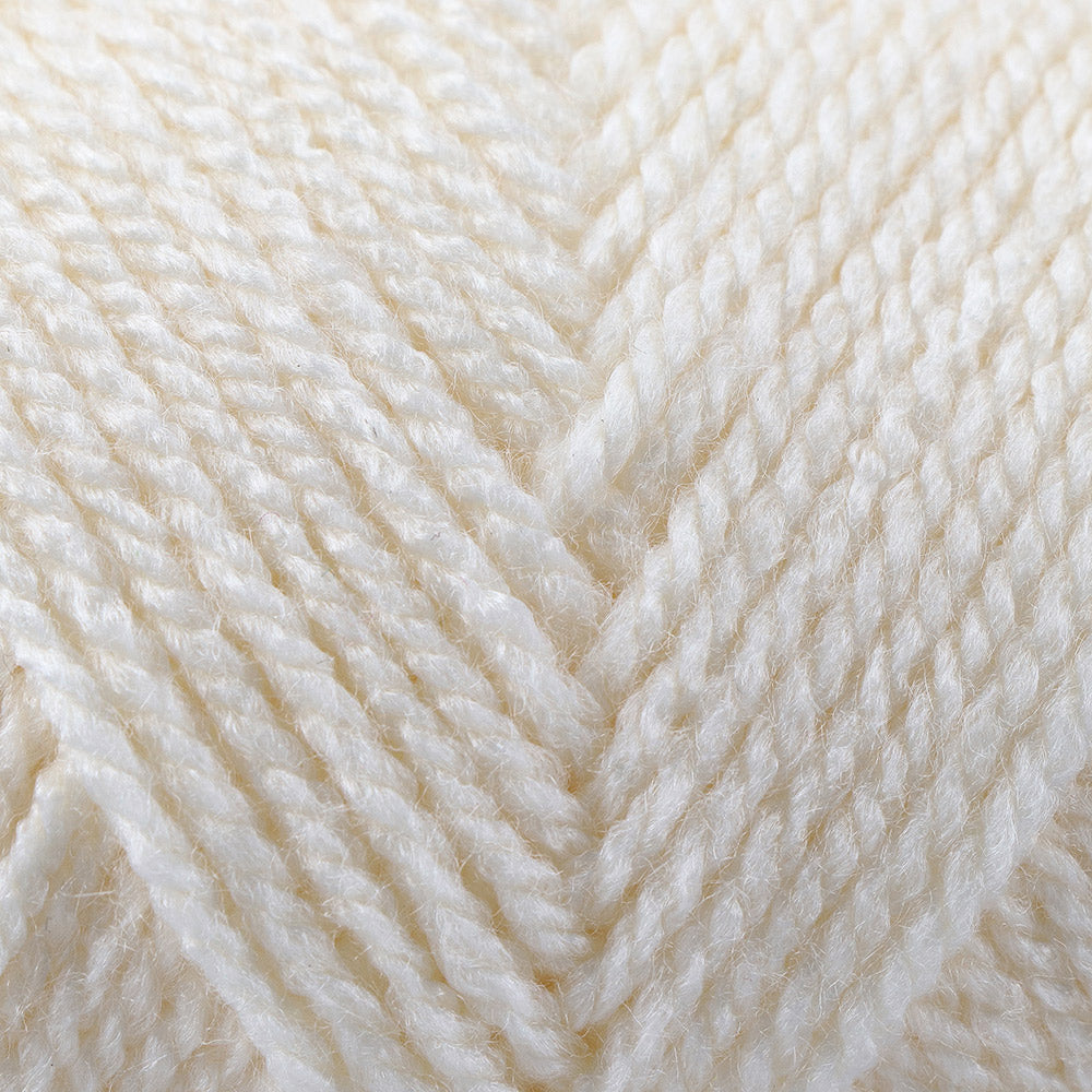 Yarn and Colors Super Amazing 002 Cream - detail van het garen