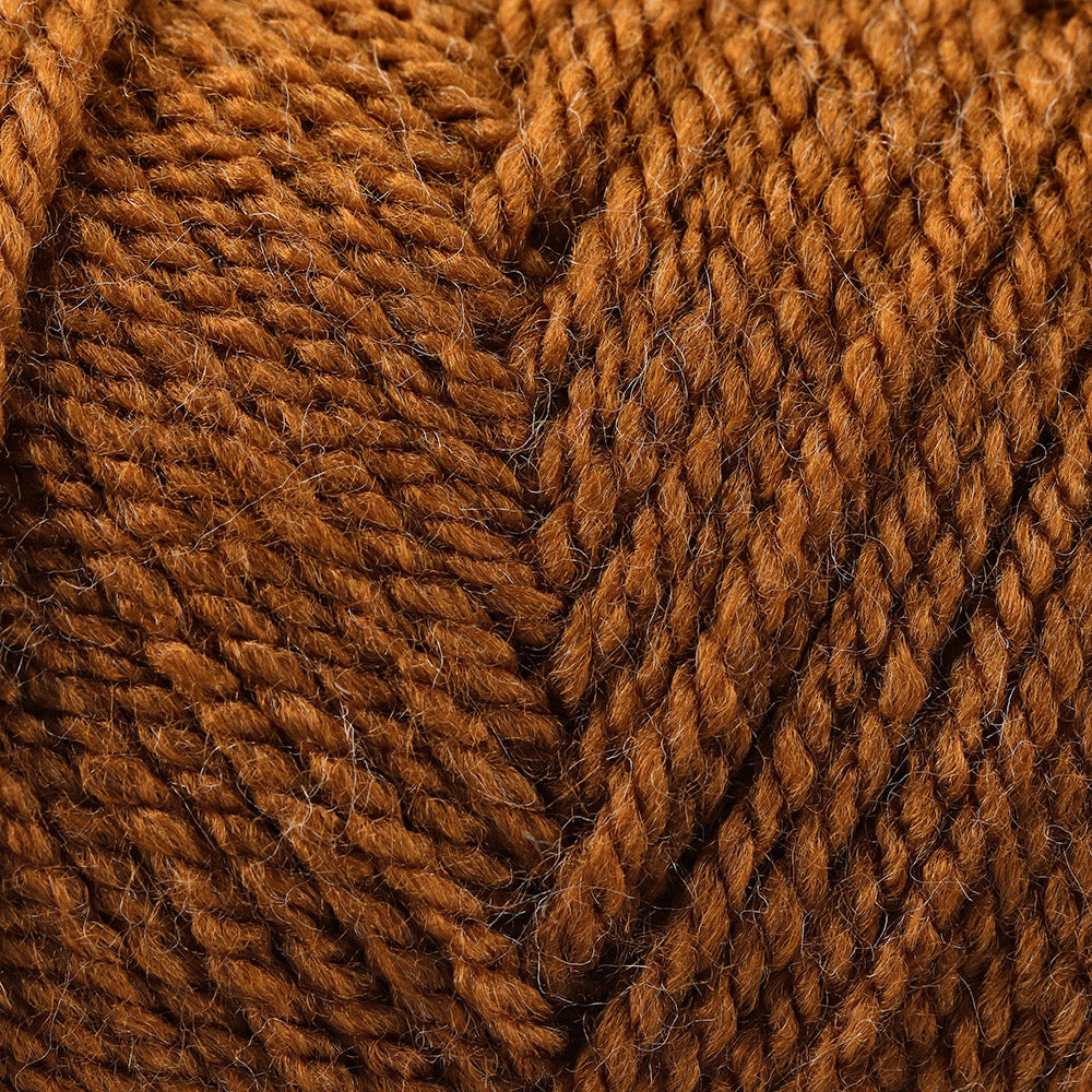Yarn and Colors Super Amazing 026 Satay - detail van het garen