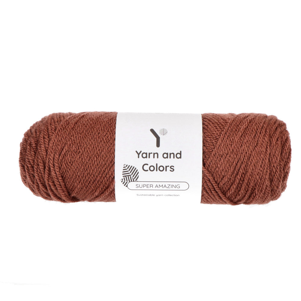 Yarn and Colors Super Amazing 027 Brunet - bol garen in deze kleur
