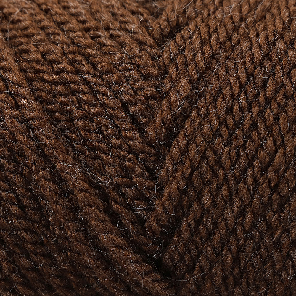Yarn and Colors Super Amazing 028 Soil - detail van het garen
