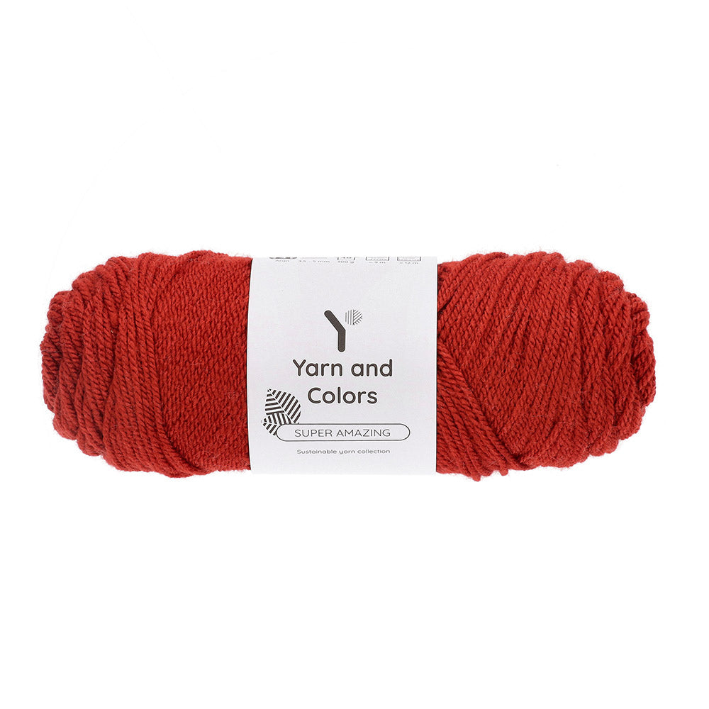Yarn and Colors Super Amazing 030 Red Wine - bol garen in deze kleur