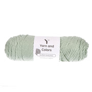 Yarn and Colors Super Amazing 080 Eucalyptus - bol garen in deze kleur