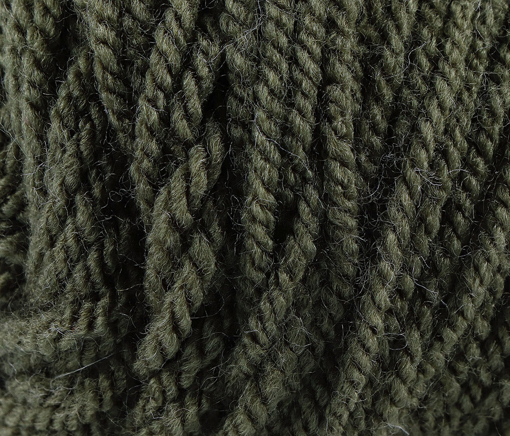 Yarn and Colors Super Amazing 091 Khaki - detail van het garen
