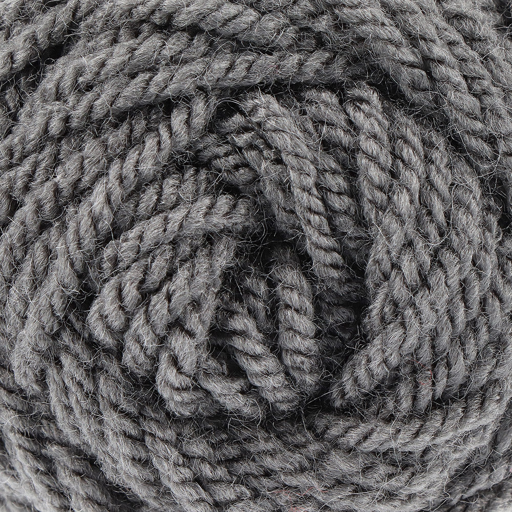 Yarn and Colors Super Amazing 098 Graphite - detail van het garen