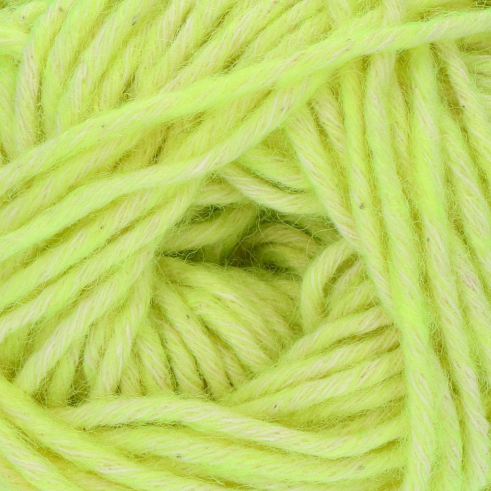 Yarn and Colors Super Charming 084 Pistachio (2)