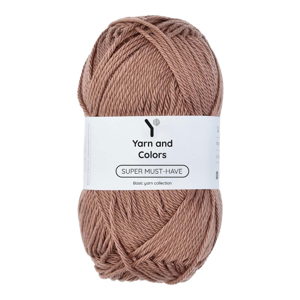 Yarn and Colors Super Must-have 008 Teak - bol garen in deze kleur